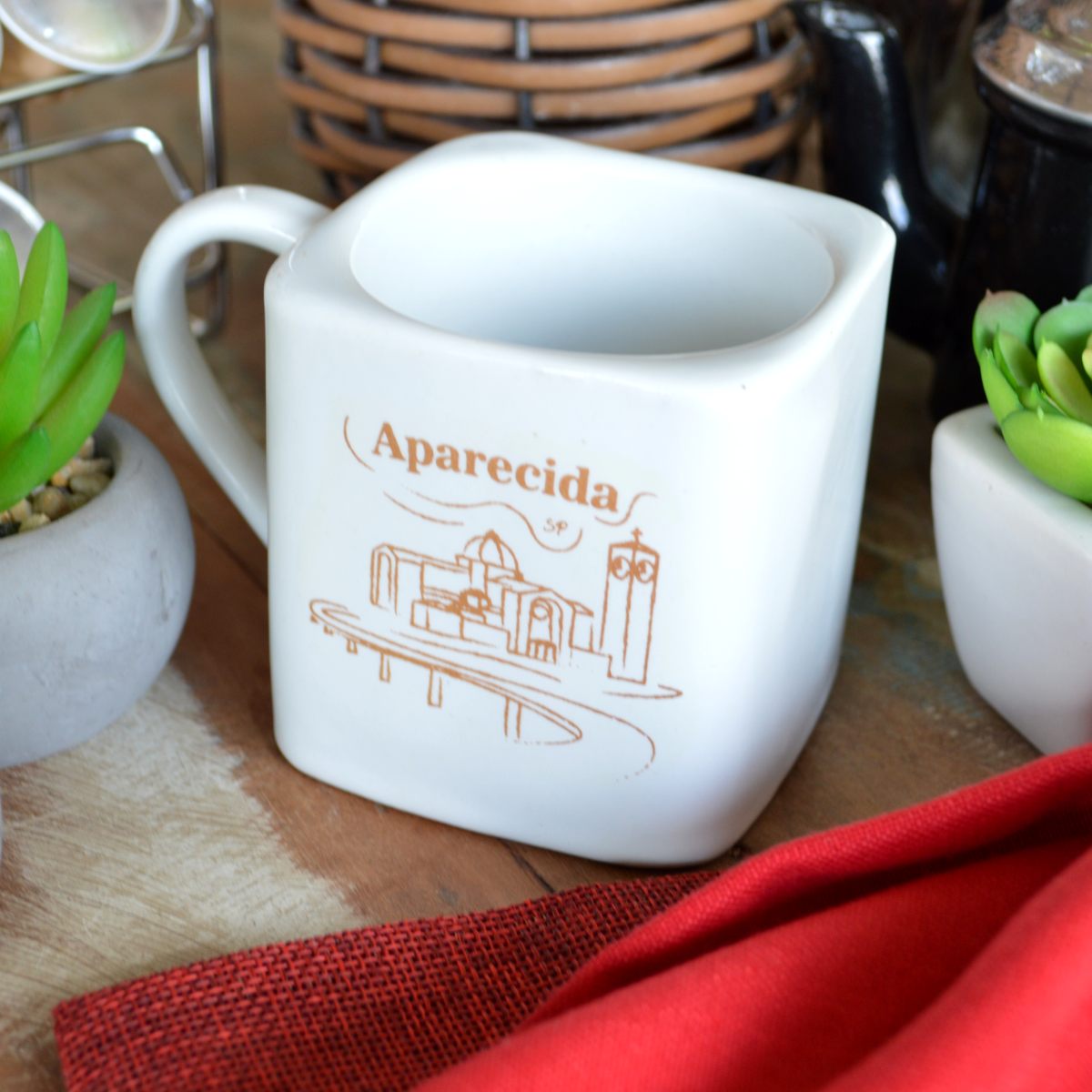 Caneca de Porcelana Aparecida Presente 220ml