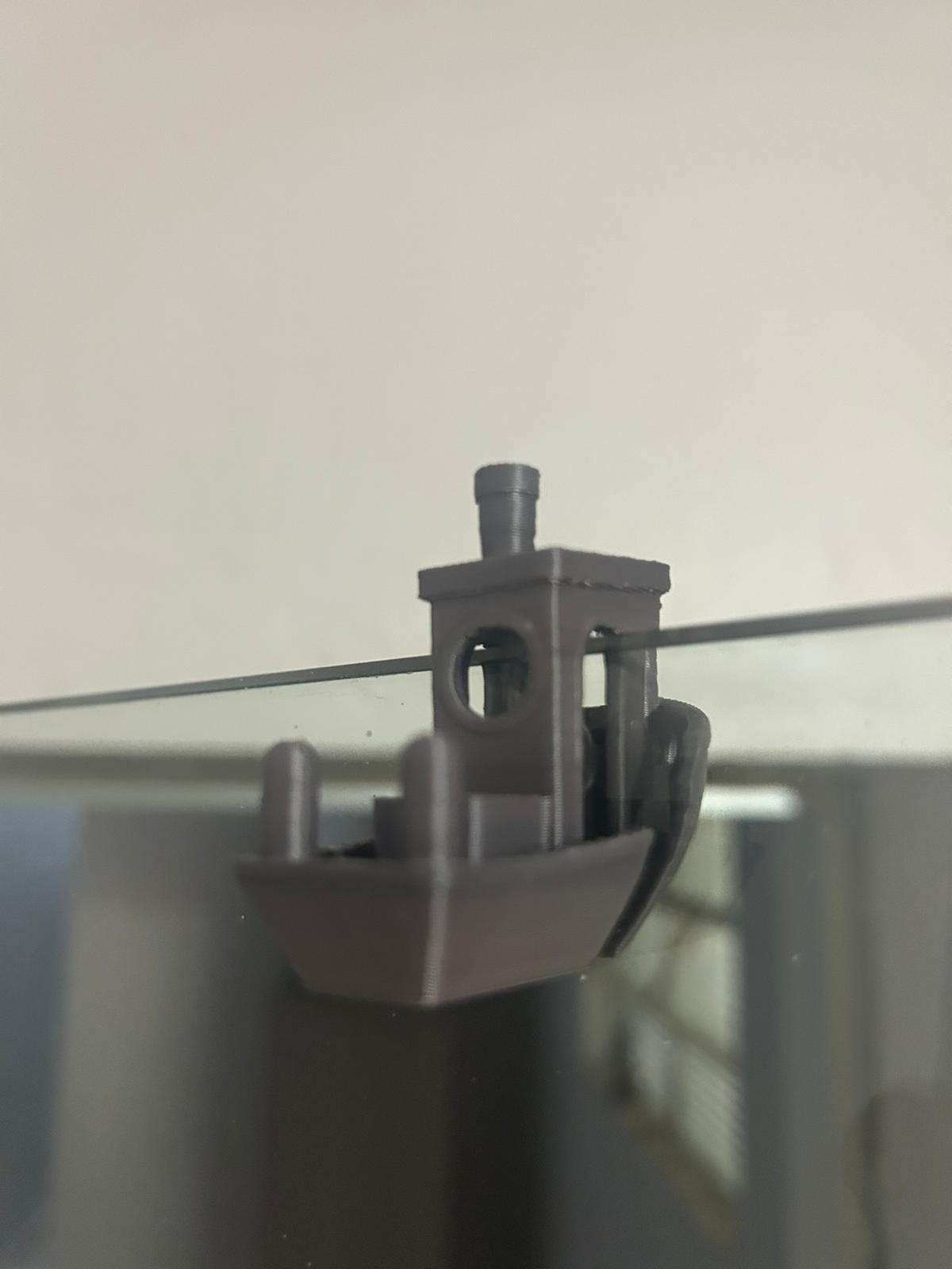 Suporte de Toalha Divertido Barquinho Cinza Acetinado Brilhante 3D Stuff